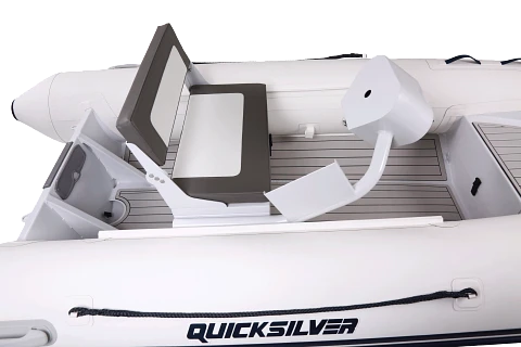 Quicksilver FCT725 1 Personen-Pilotkonsole Weiß 6 Quicksilver FCT725 1 Personen-Pilotkonsole Weiß – Bild 4