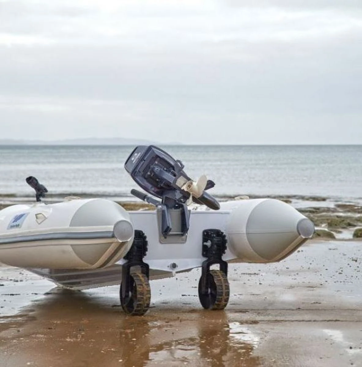 RAILBLAZA Dinghy Wheels Schlauchboot Heckräder 6 RAILBLAZA Dinghy Wheels Schlauchboot Heckräder – Bild 4