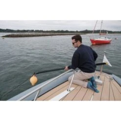 Revolve Aufrollbarer Bootshaken 1,90 M 11 Revolve Aufrollbarer Bootshaken 1,90 M -Boot Welt sqreg190 action.jpg